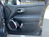 運転席ドアになります。