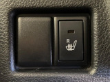 【シートヒーター】寒い日に重宝するシートヒーター!エアコンより早く温まってくれるので寒がりの人も安心ですね♪エアコンの温風は乾燥するから苦手、という方にもをおすすめです。