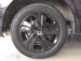 ホンダ純正のアルミホイールが装備されています。