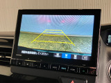 【バックカメラ】リバースにするだけで映ります、後方の安全確認や、狭い駐車場での車庫入れ、雨の日や夜間など視界の悪い時に便利です!安全にバックする為には欠かせない装備です。
