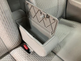 運転席アームレストもありますよ☆