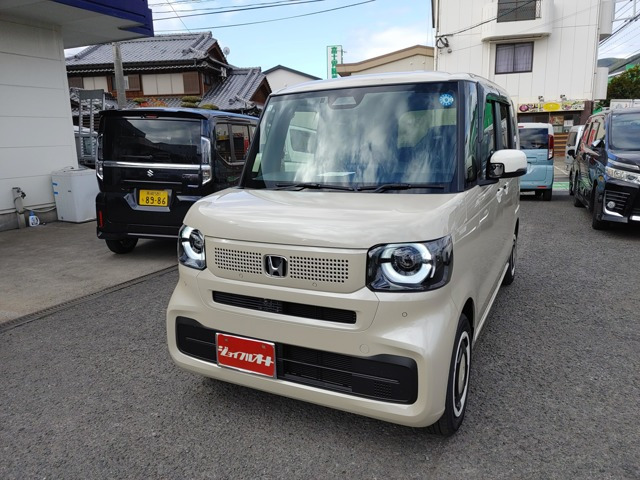 N-BOX ファッションスタイル モノトーン 