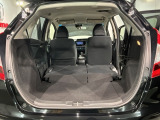 リアシートを倒すと、ラゲッジスペースを広くお使いいただけます!