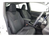 しっかりとしていて上質な座り心地のシートです。 座り心地も良くて長時間の運転も快適ですよ。 肌触りの良いシートが評判です。