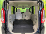普段のお買い物や通勤、送迎等に十分な荷室スペースを確保しております。セカンドシートを倒すと、大きな荷物の積載も可能です♪