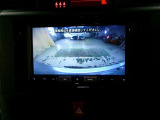 車庫入れなどでバックする際に後方確認ができて便利です。車庫入れ苦手な人もこれで安心!!