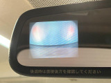 ルームミラー内蔵型のバックモニターを装備しています♪
