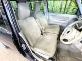 運転席シート廻りは使用感も少なく、良好な状態となっています。丁寧に使われていたことがよくわかりますね。