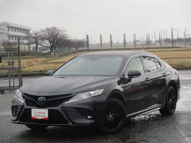 カムリ 2.5 WS E-Four 4WD ブラック エディション