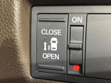 【パワースライドドア】スマートキーや運転席のスイッチでスライドドアの開閉が可能♪電動だから力を入れてドアを開ける必要が無く、小さいお子様でも、重い荷物を持っている時もラクに開け閉めできます♪