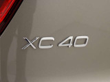 XC40エンブレム
