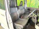 運転席シート廻りは使用感も少なく、良好な状態となっています。丁寧に使われていたことがよくわかりますね。