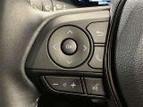 【ステアリングスイッチ付ハンドル】ナビゲーションに視線を移さず、ハンドルから手を離さず、運転に集中したまま手元でオーディオ操作できます♪