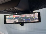 たくさん人や荷物を乗せてもクリアな視界を確保してくれるスマートルームミラー★