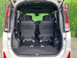 後席を格納すると、これだけの広さが!シーンに合わせたシートアレンジで、大きな荷物も積むことが出来ます♪