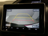 【バックカメラ】バックカメラ装着車です。バックする時に、後方の様子をナビ画面に表示します!慣れない駐車場での駐車や、せまい場所での車庫入れの時も、安全確認OK!思いがけずコツン!なんて事も防げますヨ!