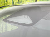【トヨタセーフティセンス】走行中に前方の車両等を認識し、衝突しそうな時は警報とブレーキで衝突回避と被害軽減をアシスト。より安全にドライブをお楽しみいただけます。