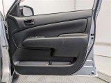 ドアポケットには、小物が入れられるようになっています。
