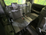 3列目シートはもちろん状態良好☆大人でもゆったりと座って頂けますので、大人数でのお出かけもラクラクです♪ご家族で、気の知れた仲間で、ドライブに行くのが楽しみですね♪