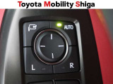 駐車時に便利なスマ-トキ-連動オ-ト格納式ドアミラーを装備しています。施錠すると自動的にドアミラーを格納する便利な機能です!