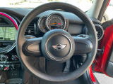 【ハンドル】操作も軽くとても運転しやすいです。