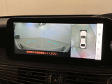 バックギアに入れて頂きますと、この様に後方が映し出されます!最終の確認はご自分の目と耳で必ず行ってください!安全第一で♪