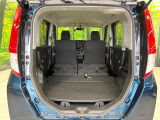 普段のお買い物や通勤、送迎等に十分な荷室スペースを確保しております。セカンドシートを倒すと、大きな荷物の積載も可能です♪