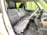 運転席シート廻りは使用感も少なく、良好な状態となっています。丁寧に使われていたことがよくわかりますね。