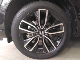 ホンダ純正のアルミホイールが装備されています。