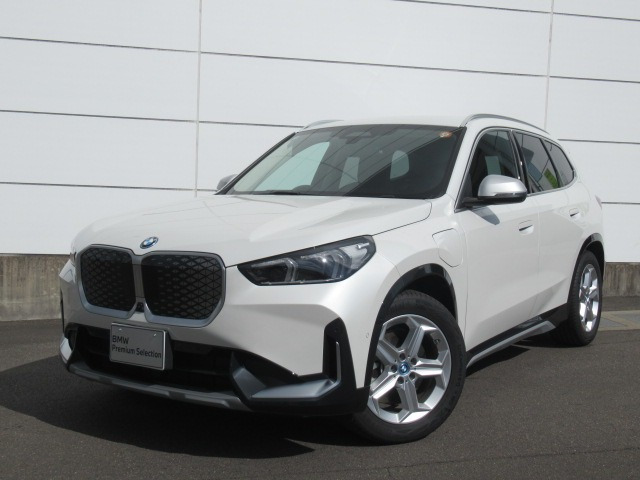 iX1xドライブ30 xライン 4WD