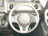 ステアリングも使用感が少なく、きれいな状態となっております♪