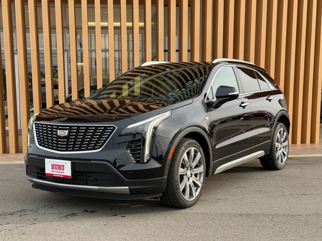 XT4 プラチナム 4WD 