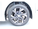 タイヤサイズは155/65R14と言うサイズを使用。軽自動車ではスタンダードなサイズです。
