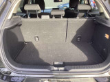 SUVならではの広いラゲッジと奥行きの広さがあります