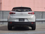 CX-3が本来持っている先鋭さを研ぎ澄ませながら、より魂動デザインを深化。上質さを磨き上げ、クオリティを追求したデザインを実現しました。