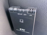 ETCなら高速道路をスイスイと通過!!クルマは料金所をノンストップで通過することができます!