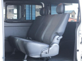 セカンドシート3人掛けベンチシート