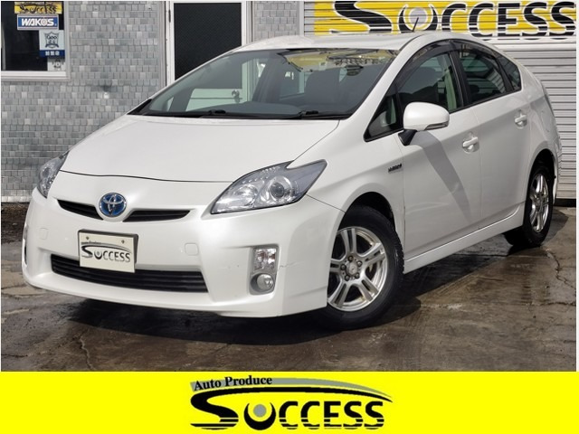 トヨタ プリウス 