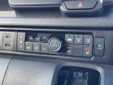 【 オートエアコン 】車内温度を感知して自動で温度調整をしてくれるのでいつでも快適な車内空間を創り上げます!