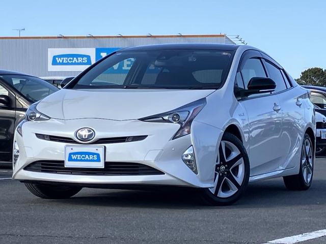 プリウス1.8 S セーフティ プラス ツートーン