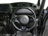 ホンダセンシング装備で高速道路も快適です。