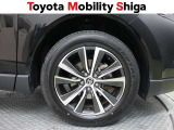 デザイン性に優れたトヨタ純正のアルミホイールを装着しております。