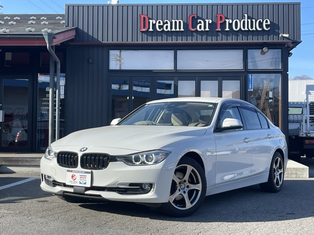 3シリーズセダン320i xドライブ モダン 4WD