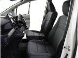 見通しのよいすっきりとした視界で、誰でも運転しやすいです。運転のしやすさは疲れにくさにも繋がりますよ♪