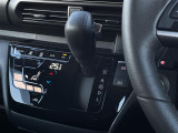 【 シフト 】スムーズなシフトチェンジで快適にお車を操縦していただけます!