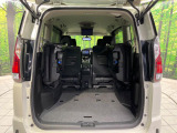 後席を格納すると、これだけの広さが!シーンに合わせたシートアレンジで、大きな荷物も積むことが出来ます♪