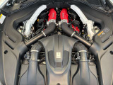 3.9L V型8気筒ツインターボを搭載、620CVを発揮します。(カタログ値)