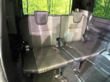 3列目シートはもちろん状態良好☆大人でもゆったりと座って頂けますので、大人数でのお出かけもラクラクです♪ご家族で、気の知れた仲間で、ドライブに行くのが楽しみですね♪