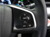 ◆アダプティブクルーズコントロール◆予め設定した車速内でクルマが自動的に加減速。前走車との適切な車間距離を維持しながら追従走行します。【LKAS】車線維持支援システムでステアリング操作を支援。