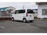 大口なトランクルームです。幅広で荷物の出し入れが簡単になります!